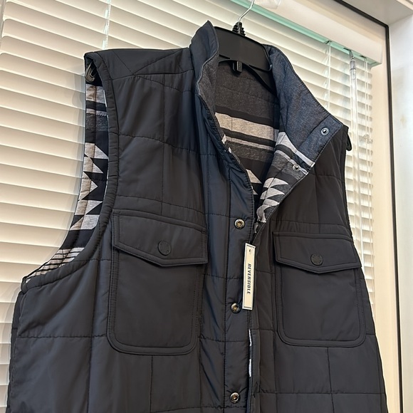 Rowm Reversible Logo Snap Close Lightweight Vest - Medium - Picture 4 of 11